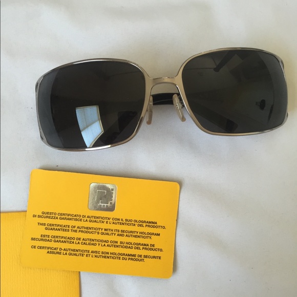 Fendi Metal Frame Sunglasses main image 3